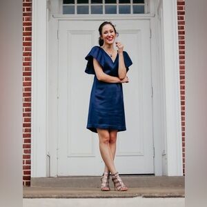 Eliza J Pleated Sleeve Shift Dress - Size 4 - Navy